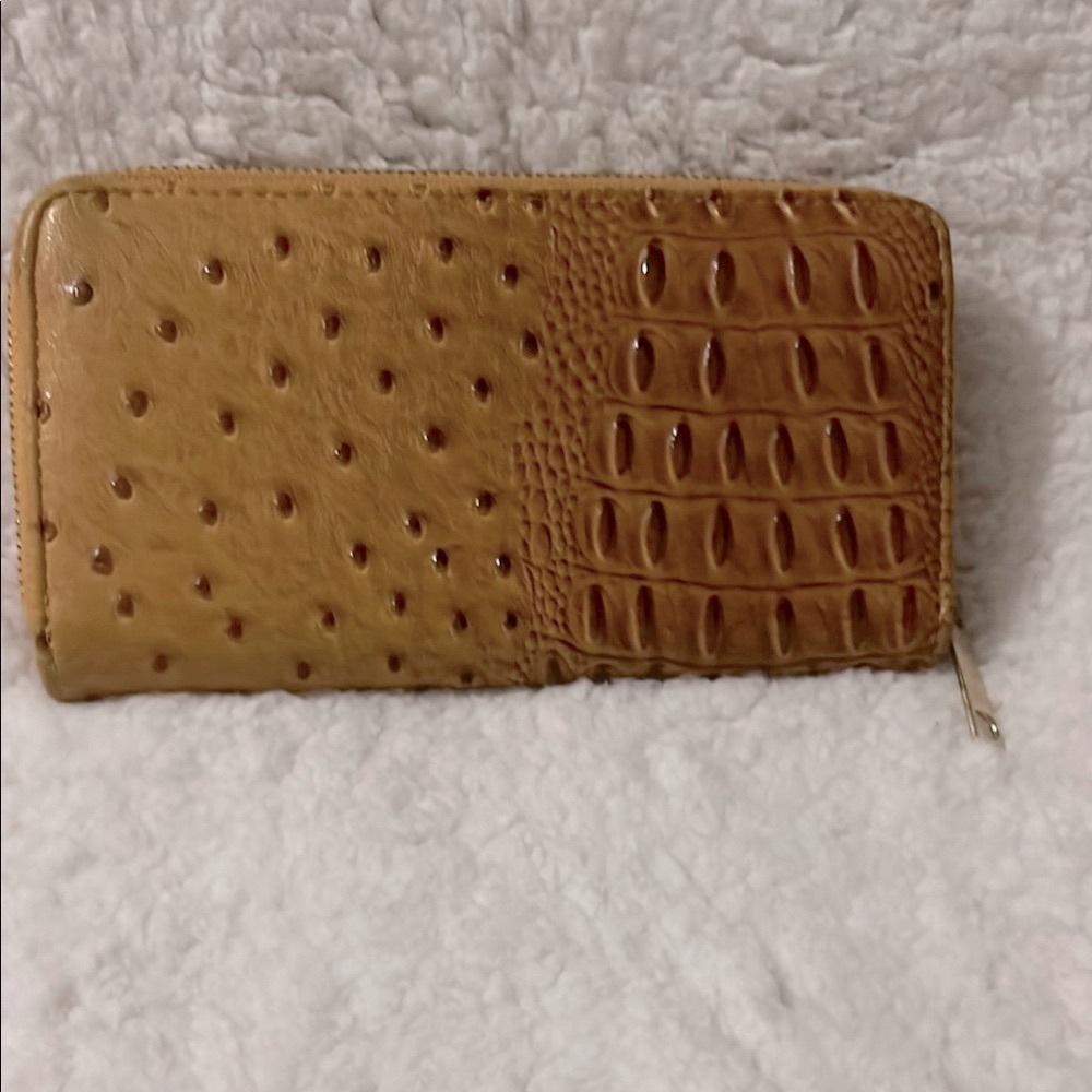 Ostrich Faux leather Brown Textured Wallet